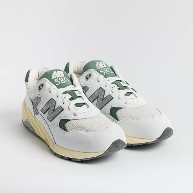 Men NEW BALANCE - Collezione Uomo Sneakers*New Balance - Sneakers - Mt580Rca - White Green